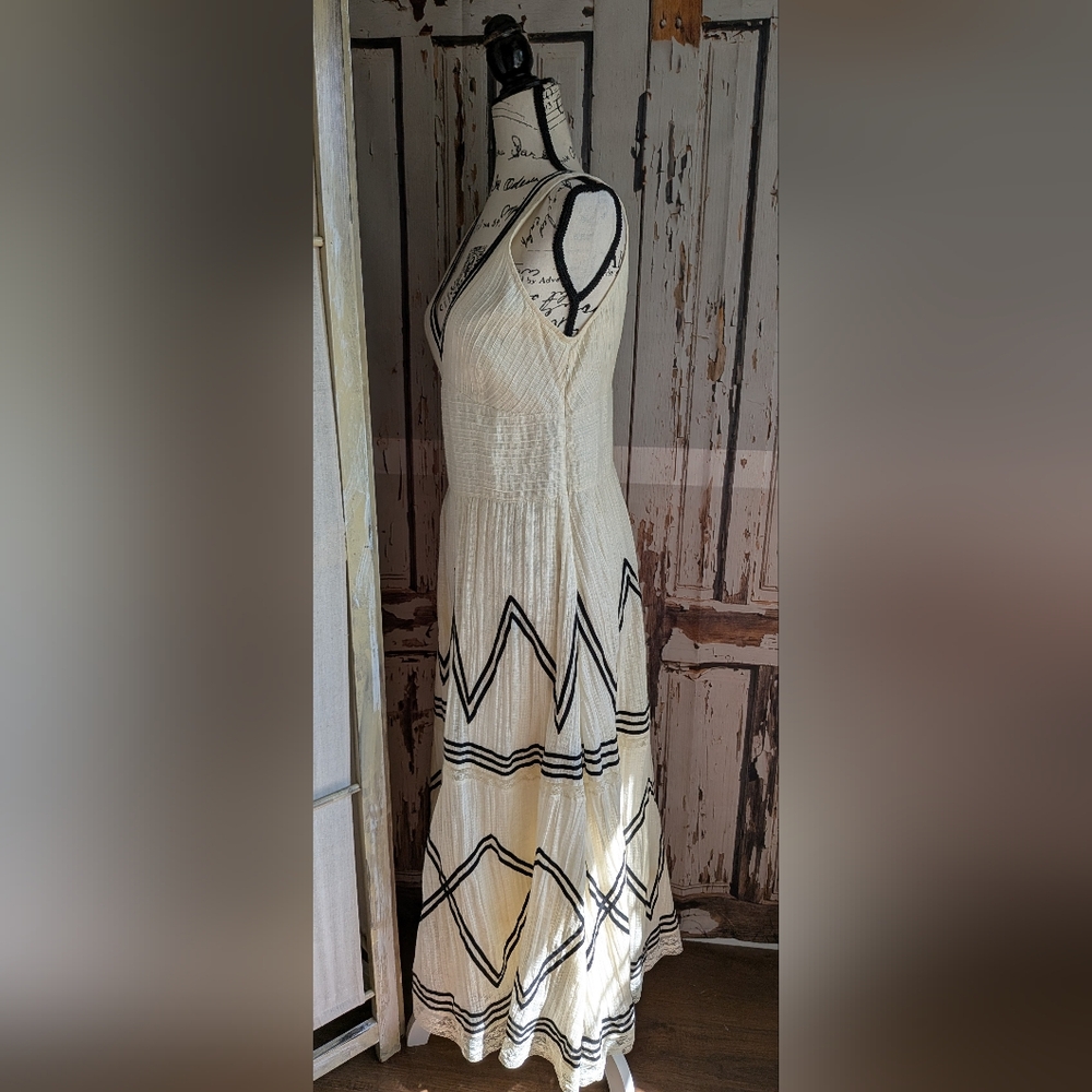 Lil Anthropologie Maxi Dress - Picture 6 of 16